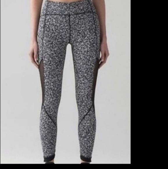 Lululemon daisy dust alpine sole training7/8 tight - Picture 7 of 7